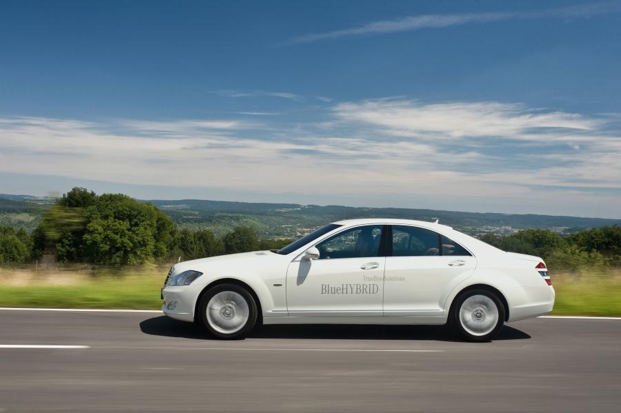  Mercedes-Benz S400 BlueHYBRID 2009 года  (фото 6 из 12)